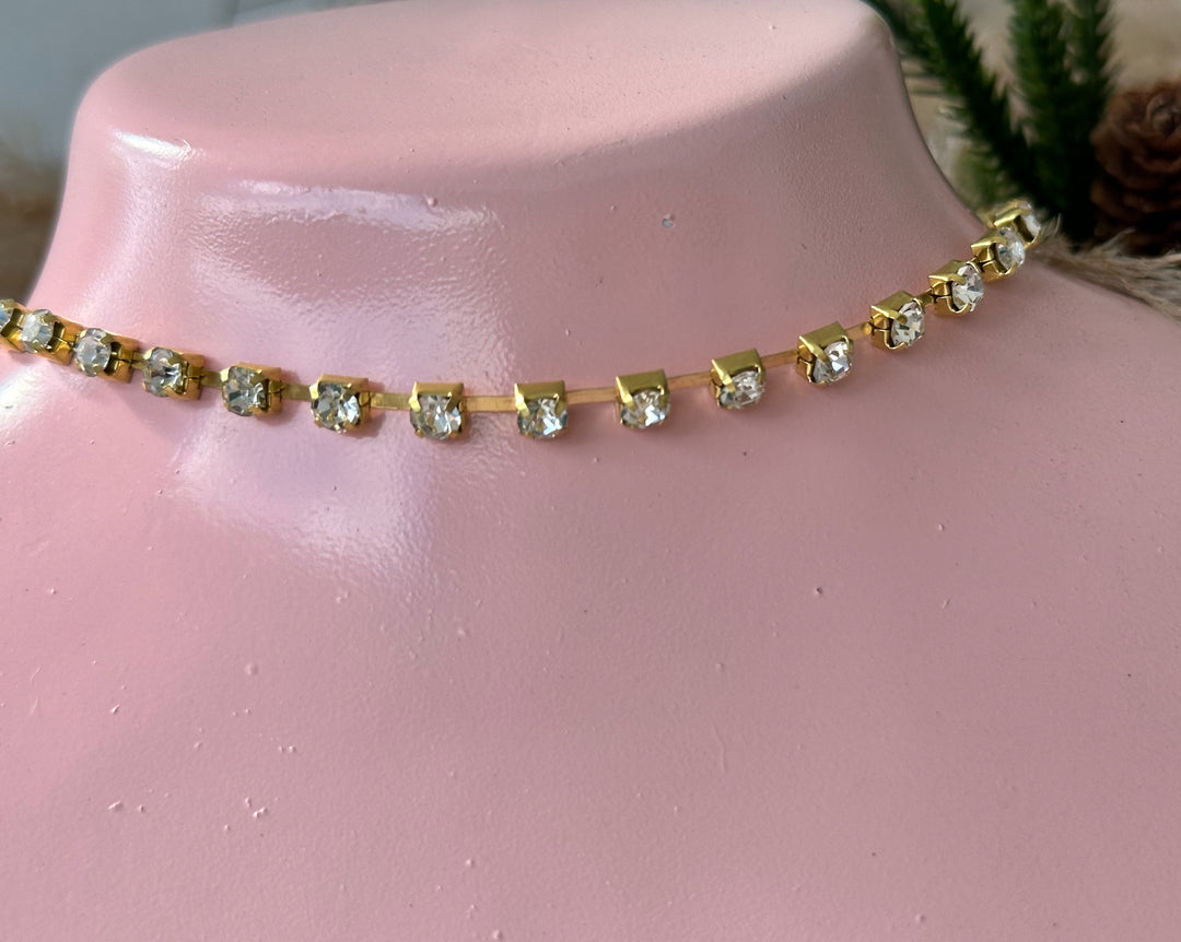 Rhinestone Choker with Flower pin