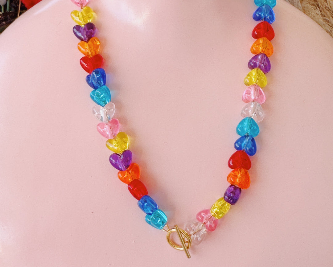 Color heart choker