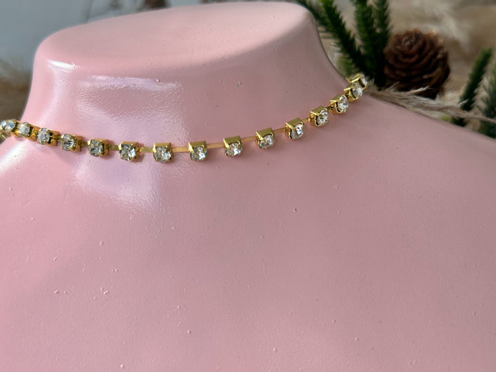 Rhinestone Choker with Flower pin